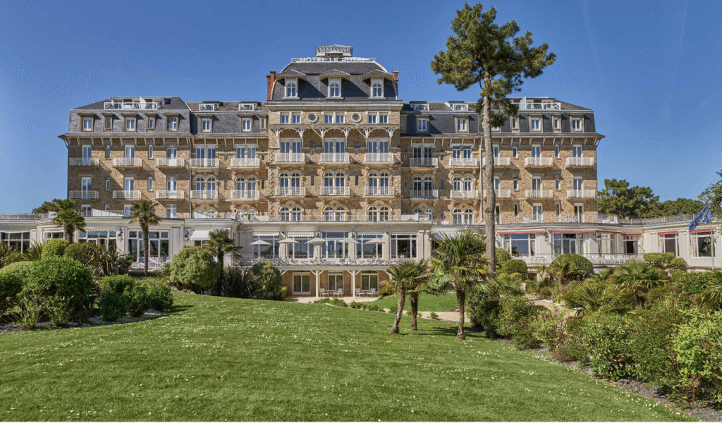 UN CENTRE DÉDIÉ À LA LONGÉVITÉ, AU SEIN DE SON RESORT HISTORIQUE DE LA BAULE